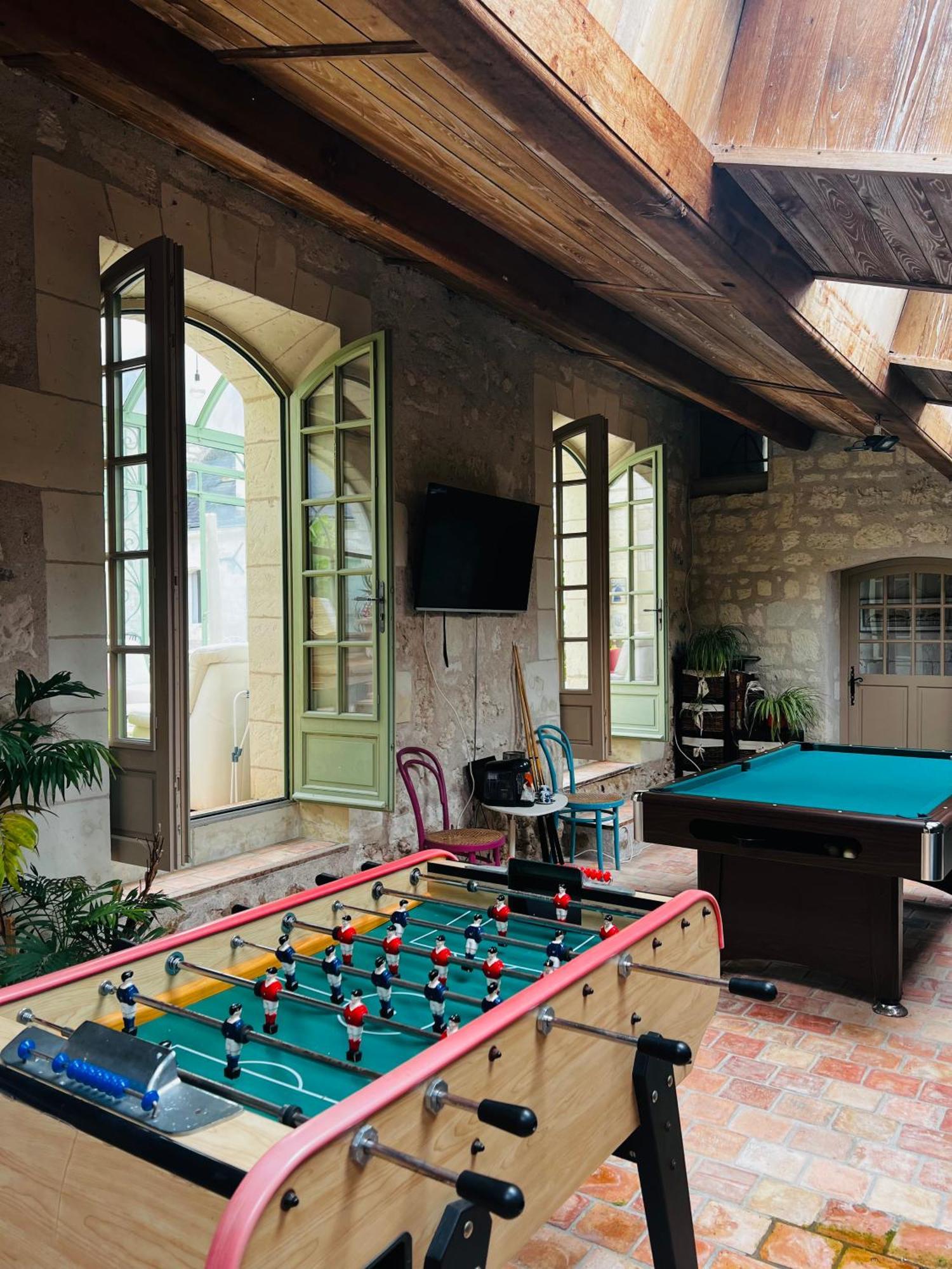Chateau De La Thibaudiere Bois Savary - Chambre Familiale Du Roi Allonnes  Extérieur photo