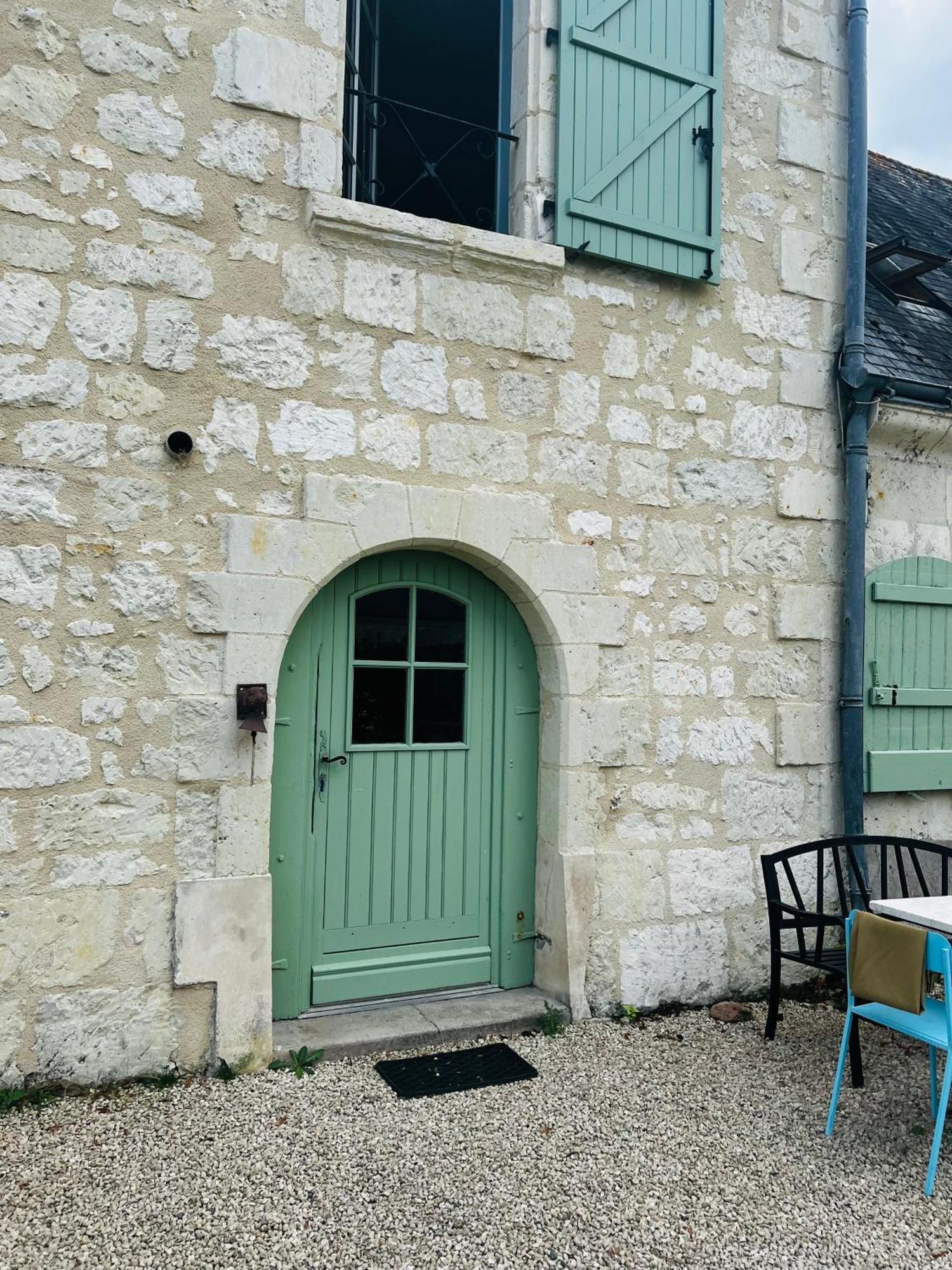 Chateau De La Thibaudiere Bois Savary - Chambre Familiale Du Roi Allonnes  Extérieur photo